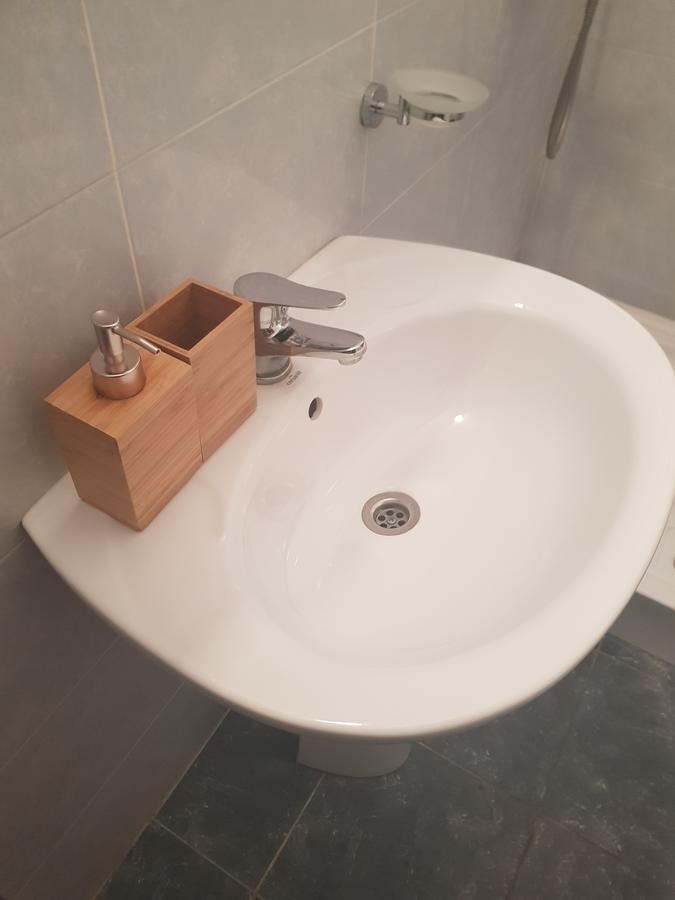 Downtown Place Apartment Bukares Bagian luar foto